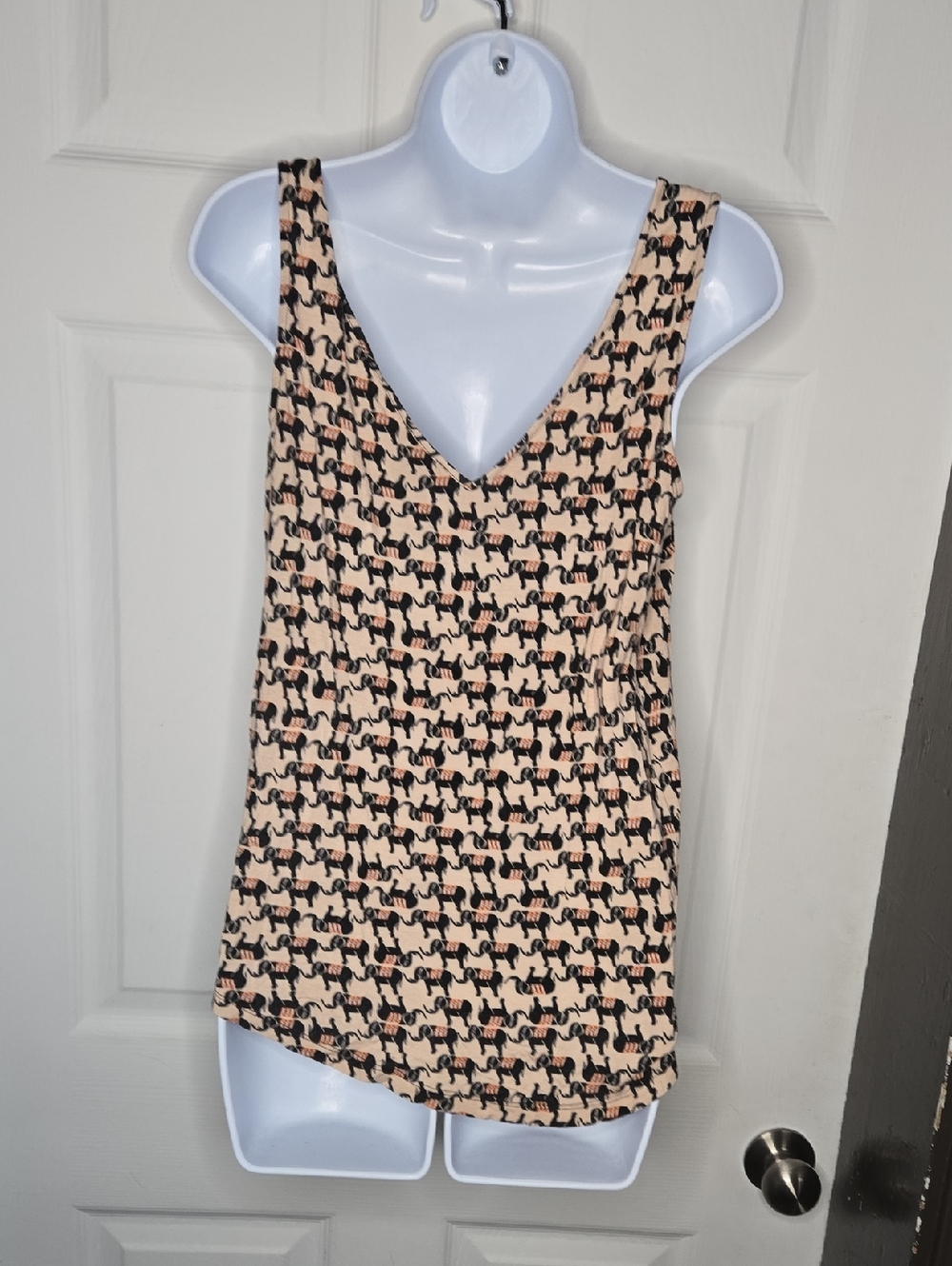 Elephant Soft Yoga V-neck Tank M - Picture 3 of 4
